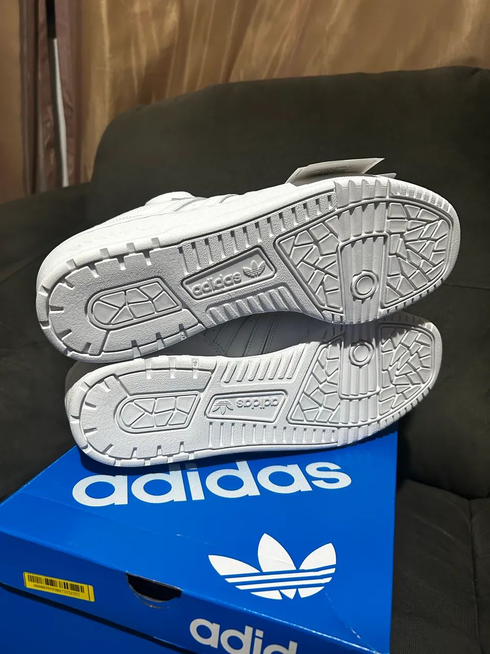 Tênis Adidas Rivalry Low White - Foto 4