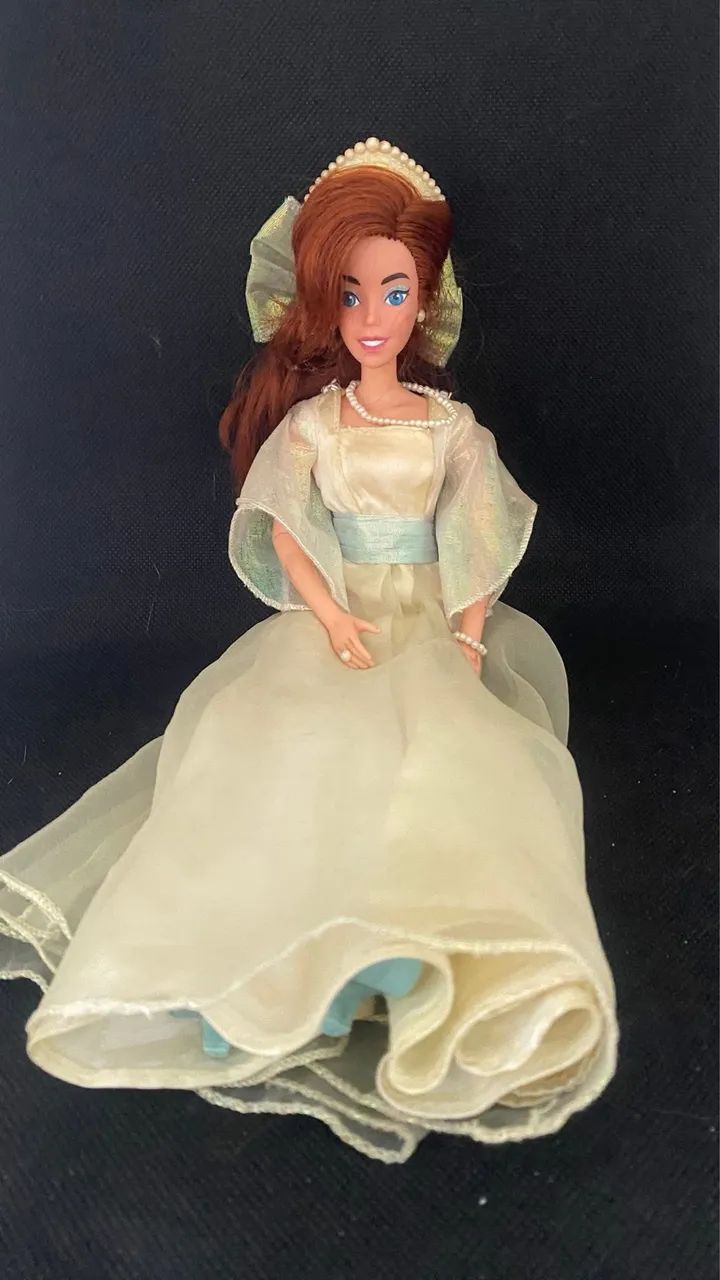 Boneca Anastácia antiga 