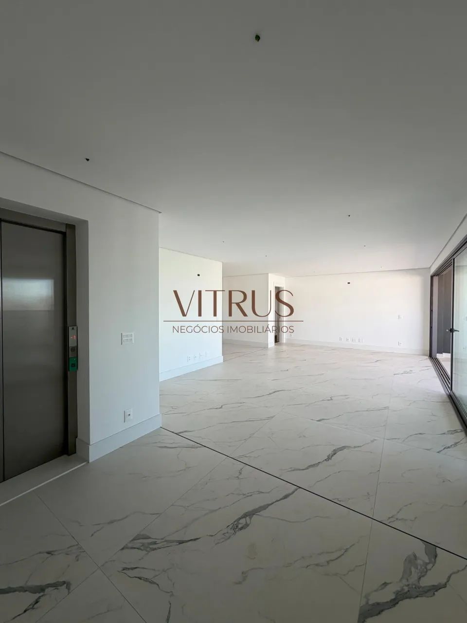 Apartamento em Cambuí - Campinas, SP - Foto 2