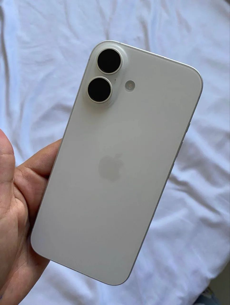 Vendo IPhone 16  - Foto 2