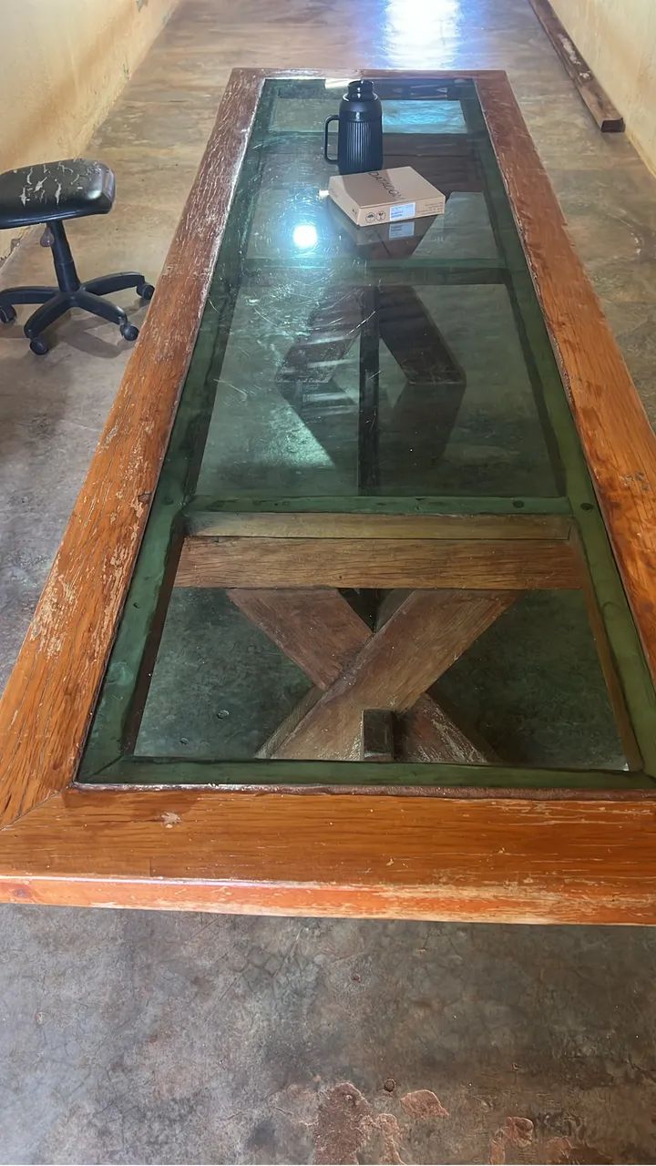 Mesa de madeira grande