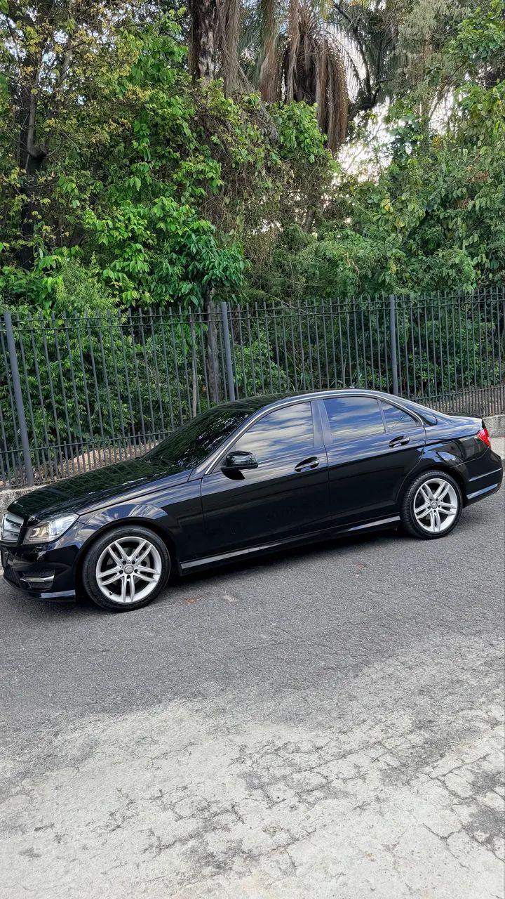 Mercedes-Benz C-180 CGI Sport 1.6 TB 16V 156cv Aut. 2014