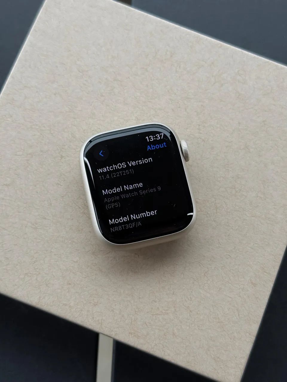 Apple Watch Series 9 GPS 41mm Starlight Alumínio - Foto 2