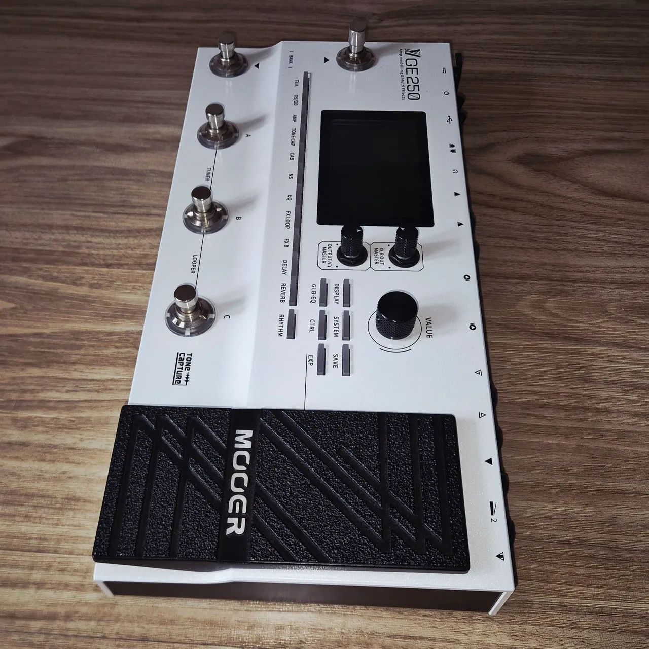 Pedaleira Mooer GE 250 Nova - Instrumentos musicais - Zona 07