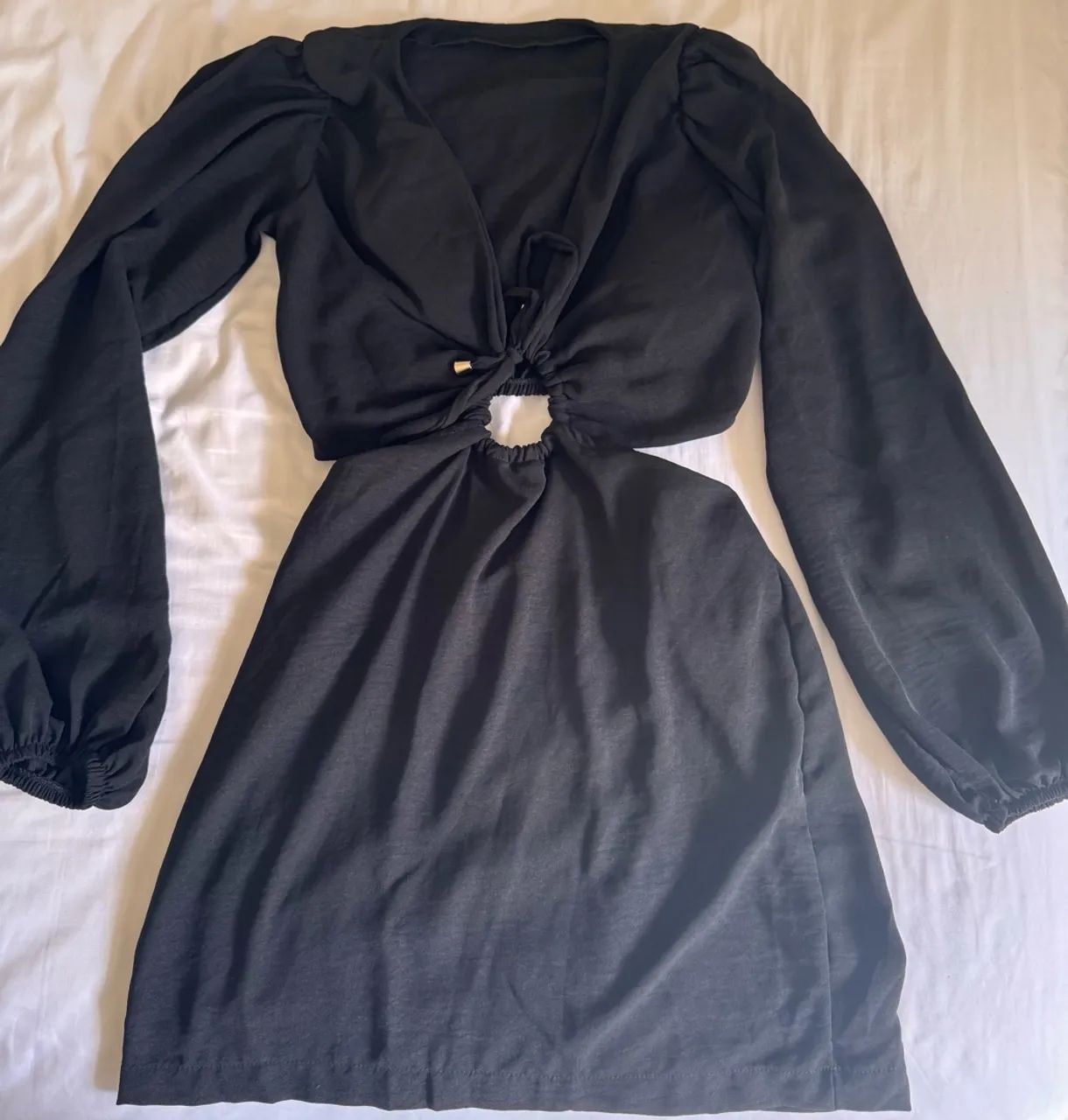 Vendo vestidos e casaco novo 