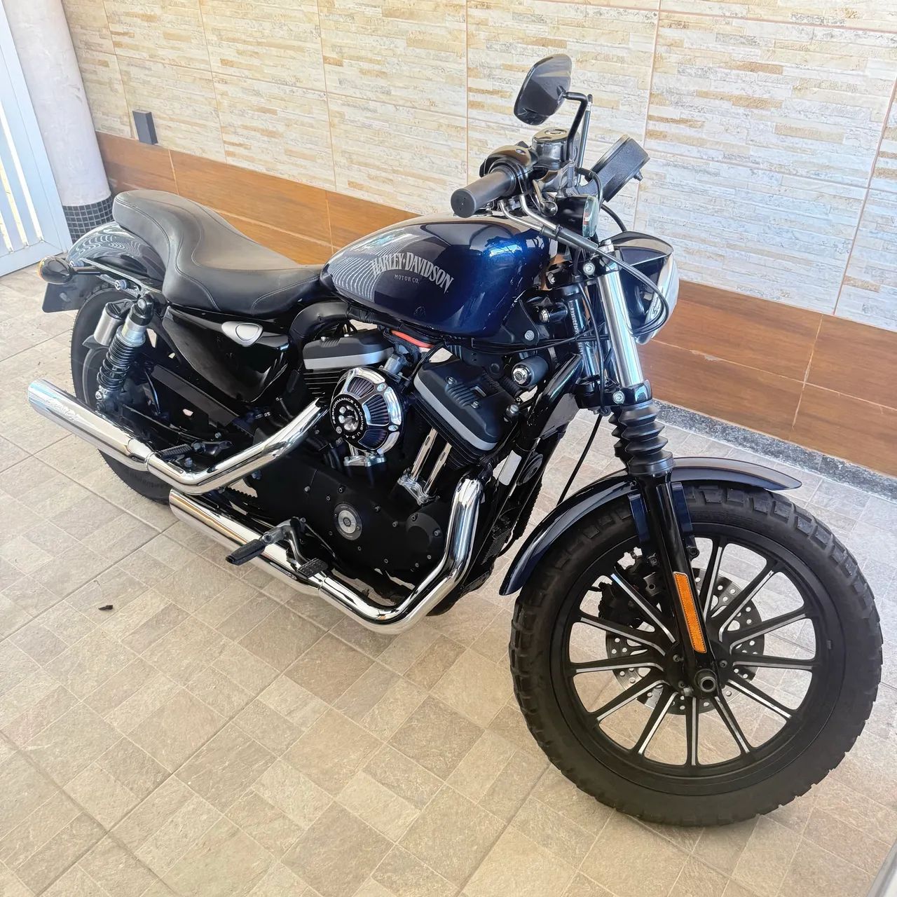 Harley Davidson XL883 iron 