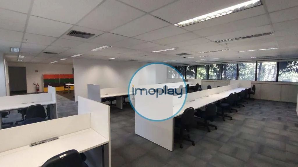 Laje comercial com 906m² mobiliado, piso com carpete, 02 banheiros cabinados e 25 vagas de - Foto 2