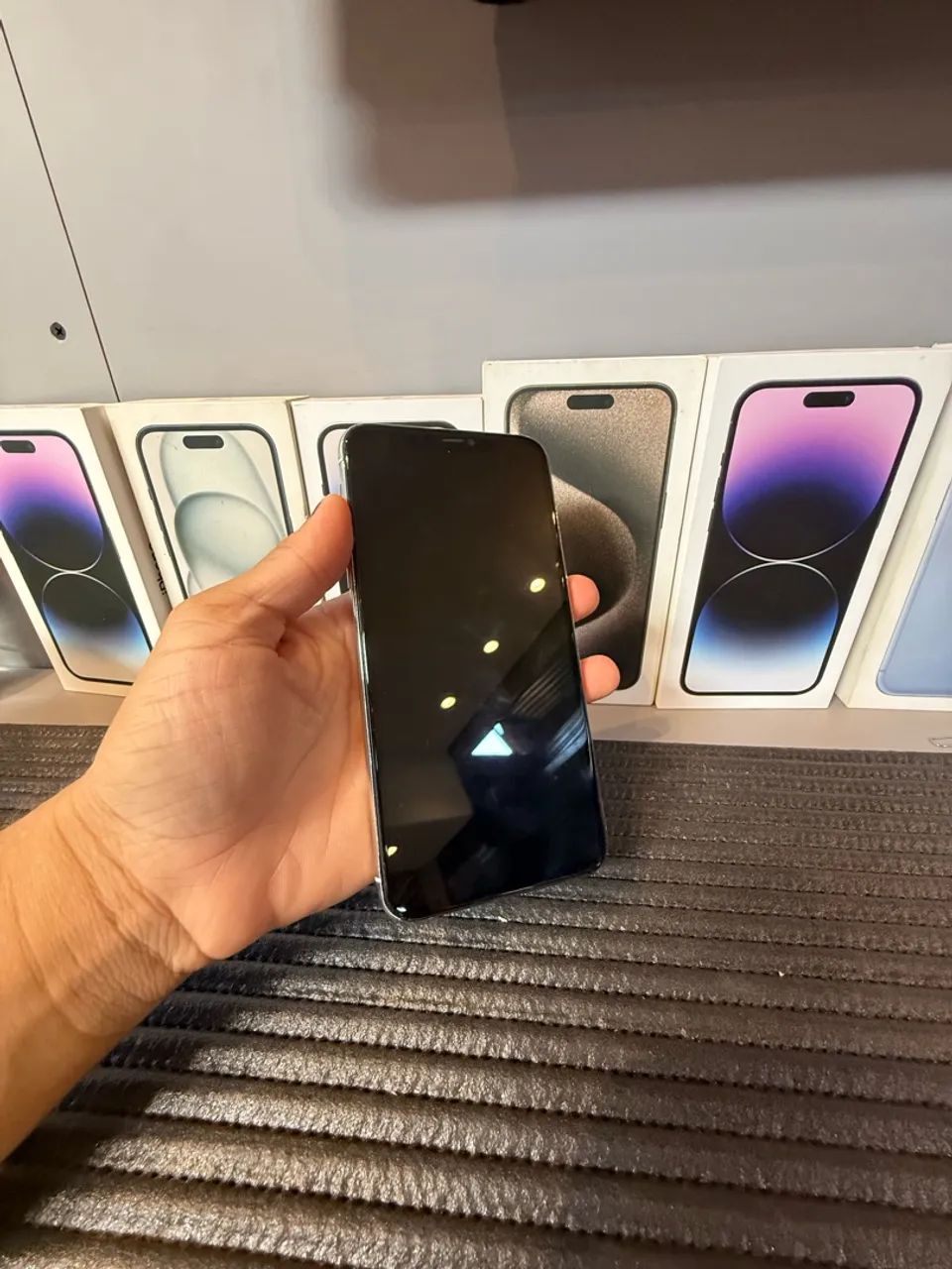 IPHONE 11 PRO MAX 64 GB SEM FACE ID  - Foto 2
