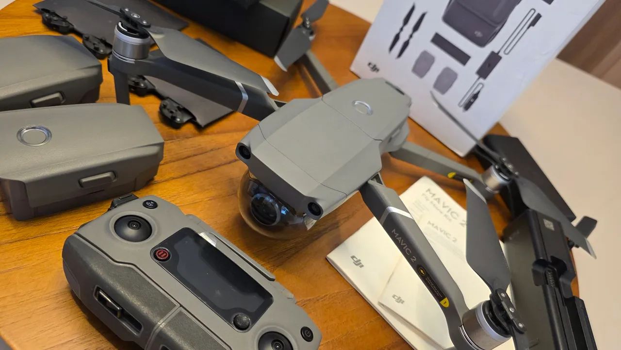 DJI Mavic 2 Zoom - Kit Fly More - Foto 2