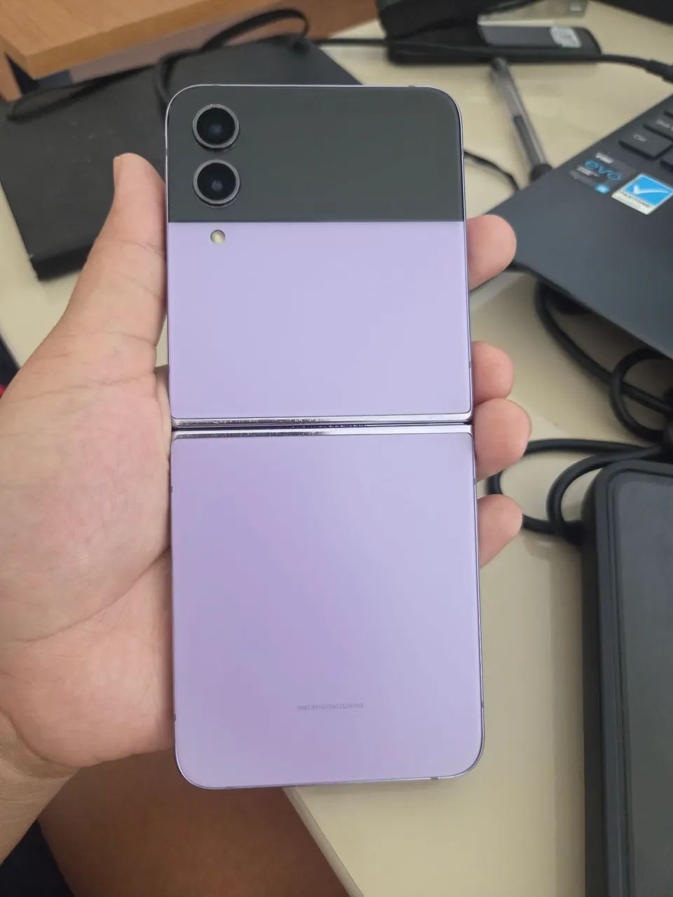 Celular Samsung flip 4