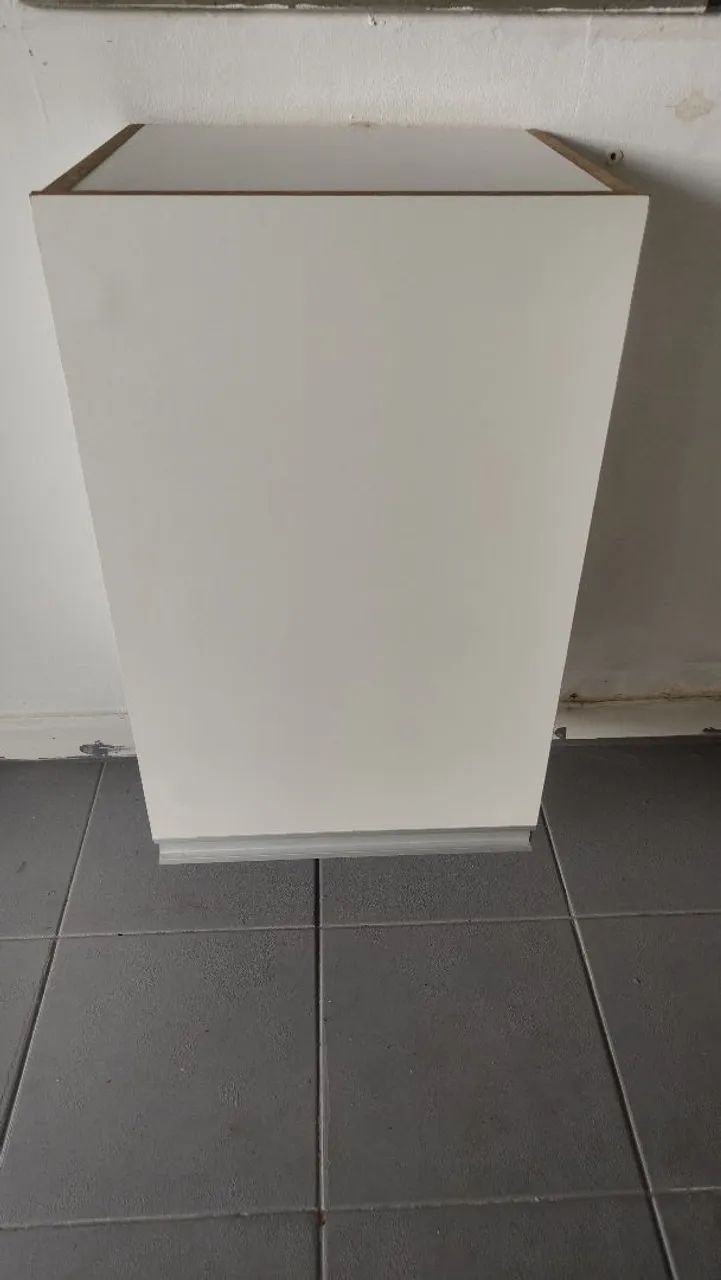 Par de Armários Baixos / Balcões Modulares Brancos 
