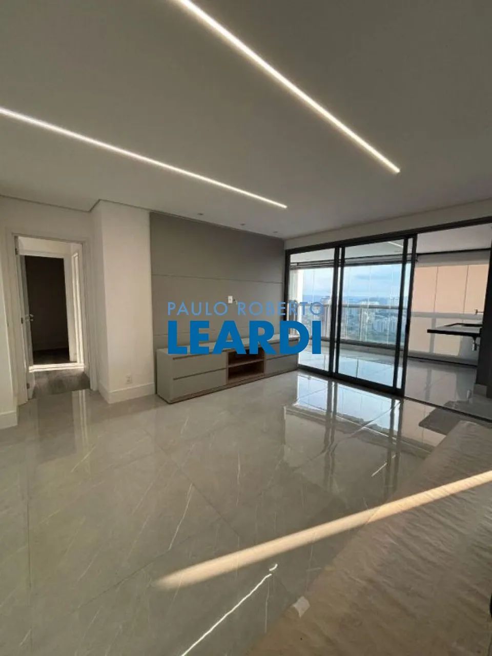 APARTAMENTO - ALPHAVILLE - SP