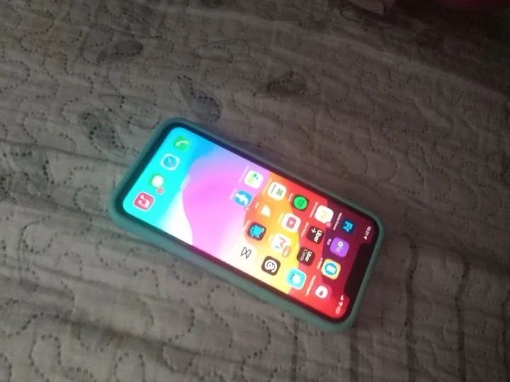 iPhone 11
