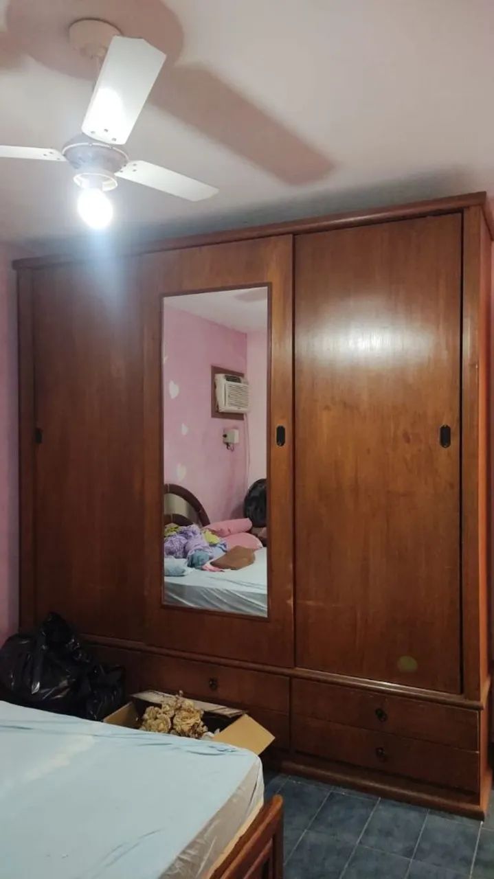 Guarda roupa madeira maciça. - Foto 4