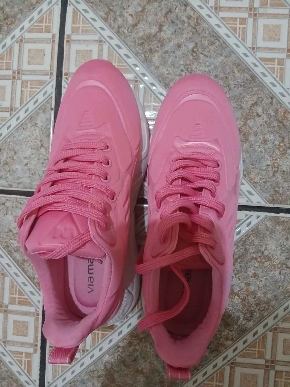 Tênis Via Marte rosa semi novo - Foto 3