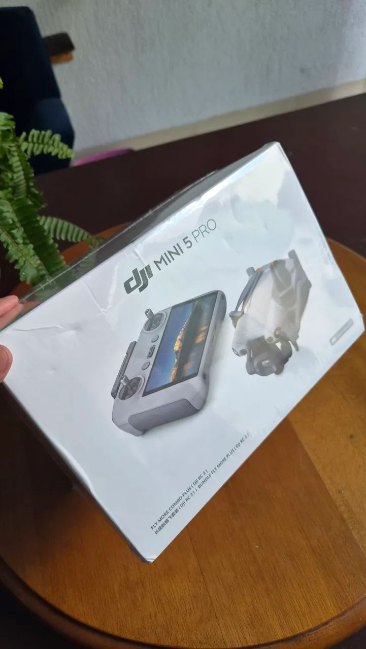 (LACRADO) DJI Mini 5 Pro c/ tela Combo Plus