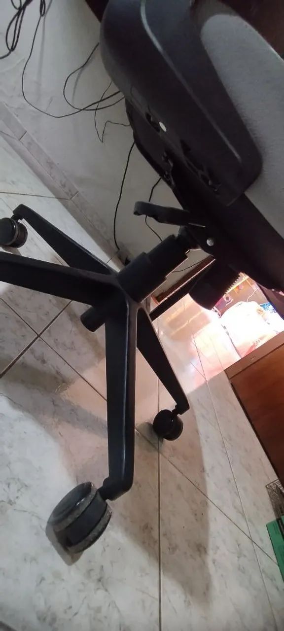 Cadeira de Escritório Ergonômica DT3 Vita<br>Cadeira de Escritório Ergonômica, DT3 Vita  - Foto 3