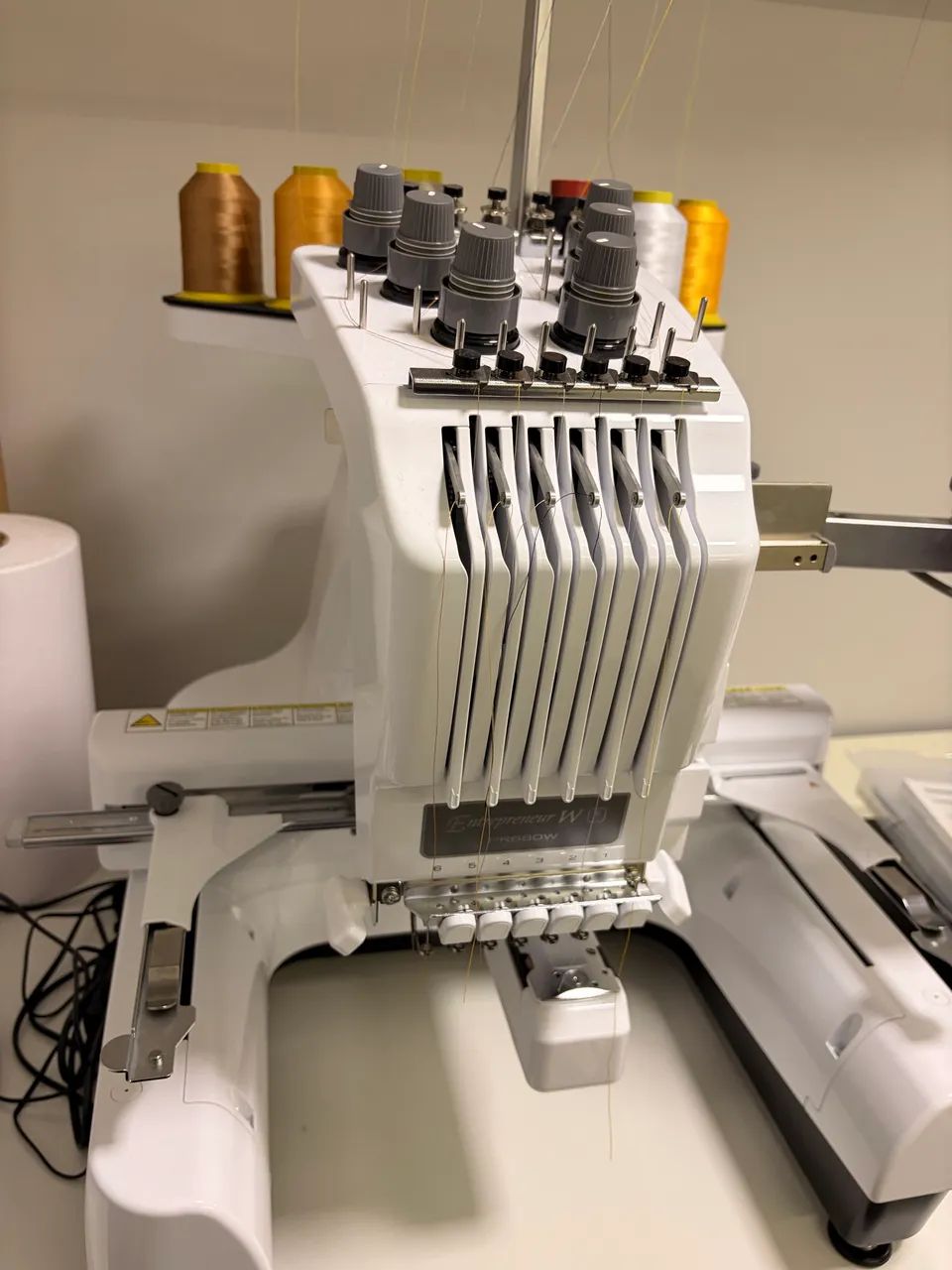 Máquina de bordar446520487492331521