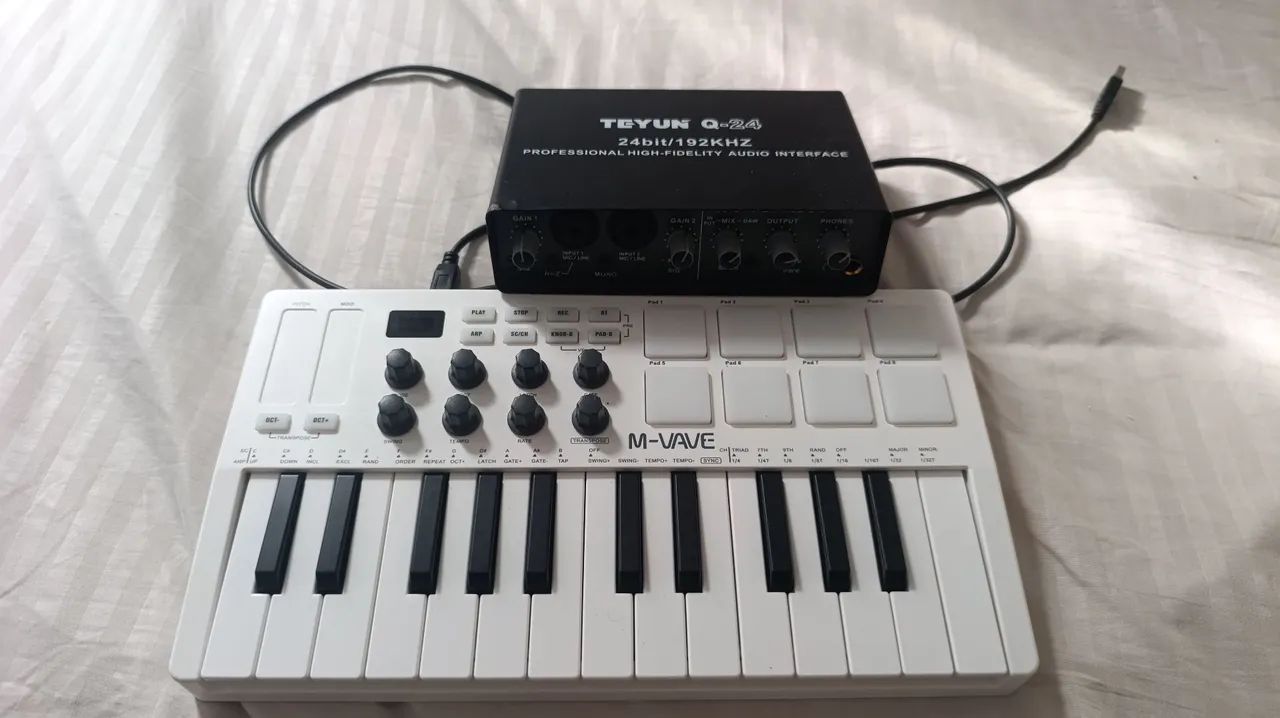Controlador + Interface de áudio  - Foto 2