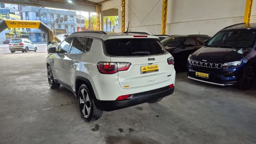 Jeep Compass Longitude 2.0 4X2 Flex 16V Aut. 2018 - Foto 4