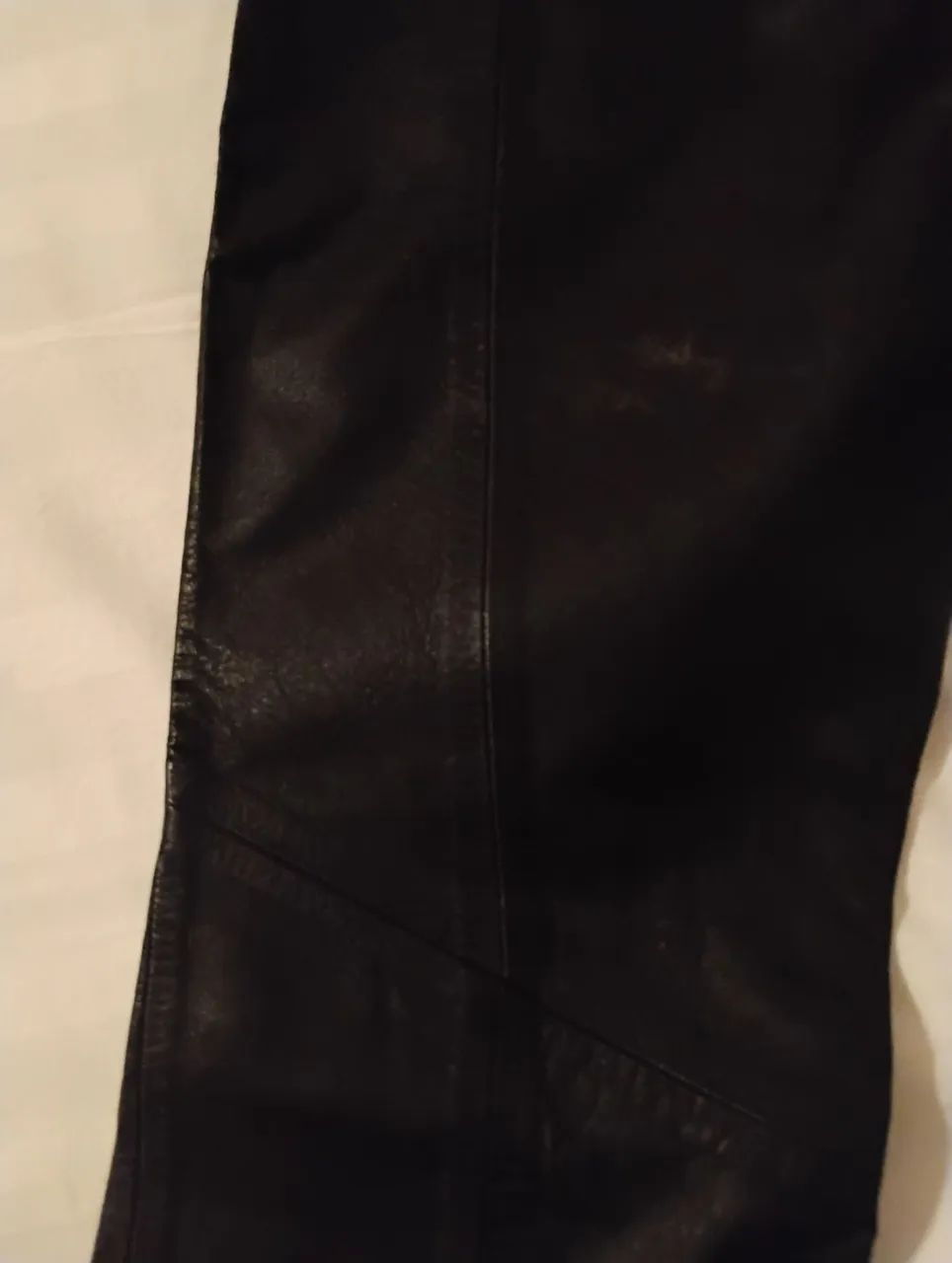 Calça Couro Legítimo Preta Mr. Ghost Tamanho P - Original - Impecável - Foto 4