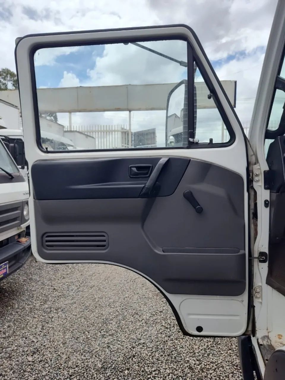 Volkswagen - 8.160 (Baú Metalico / Metalcar) - Foto 6