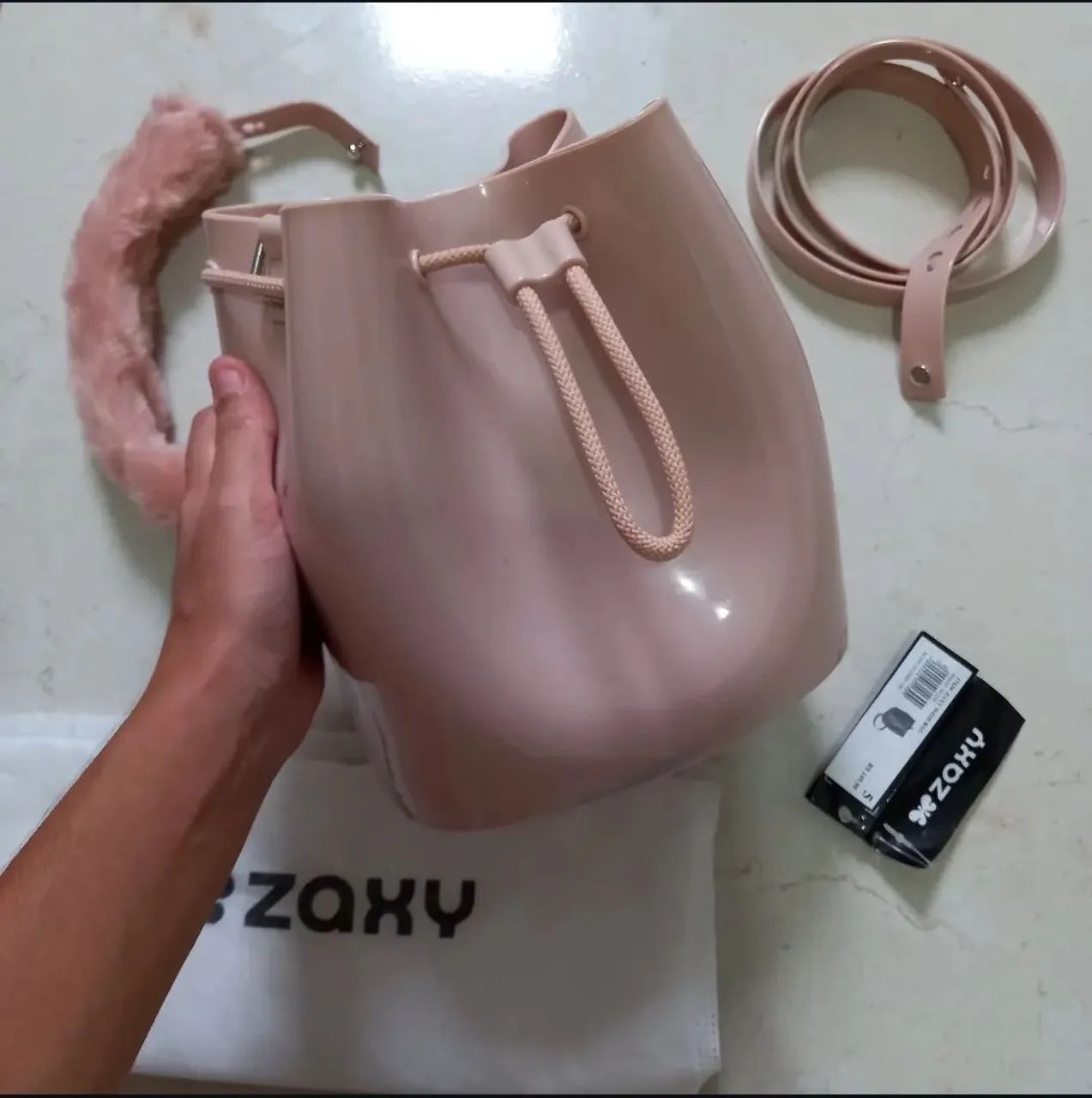 Bolsa Zaxy estilo melissa  - Foto 4