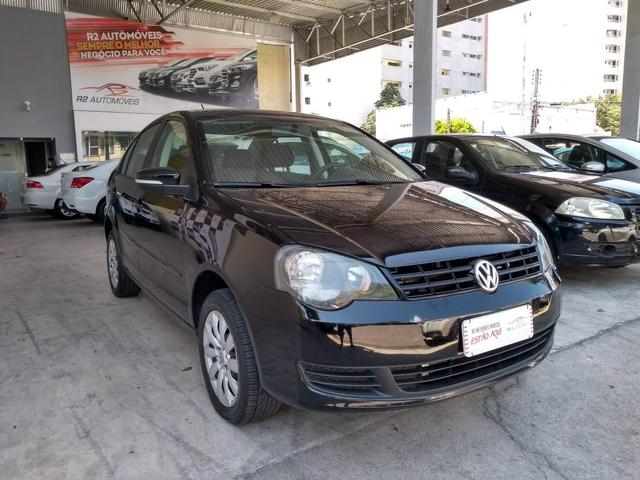 Volkswagen 2012/2013 polo sedan 1.6 Flex completo ótimo estado confira