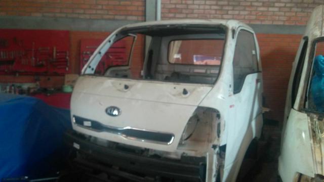 Cabine Kia Bongo UK 2500/2014 - Foto 2