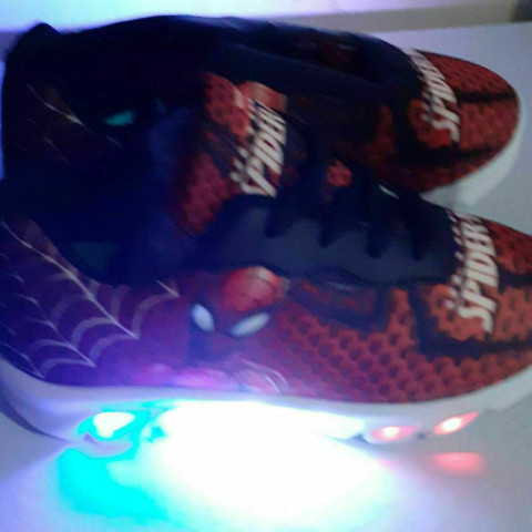 tenis homem aranha com led