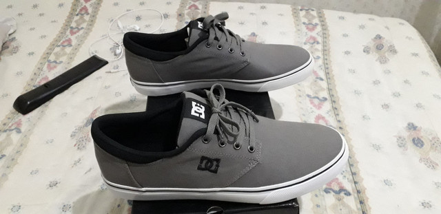 tenis dc 43