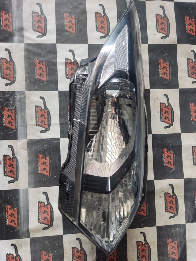 Farol hrv direito 
