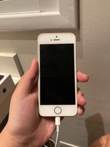 iphone se rose gold olx