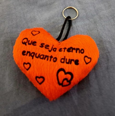 Chaveiro - Coração de pelúcia