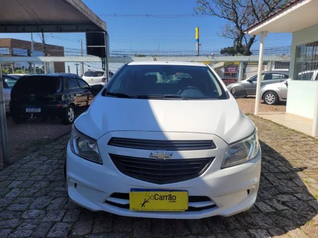 Carro Chevrolet ONIX 1.0 JOY Branco usado 2019 em - LitoralCar