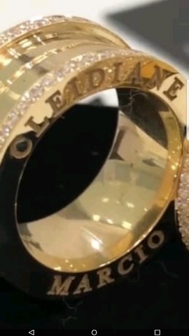 Lindo par de alianças bvulgari carretel de moeda antiga forradas anatômicas maciças 