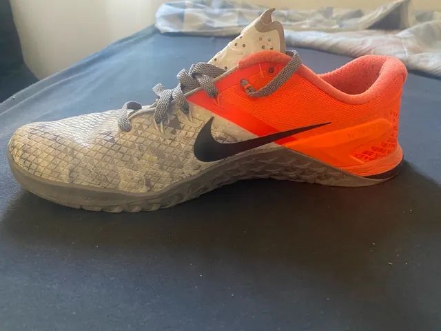 Nike metcon 4 store hyper crimson