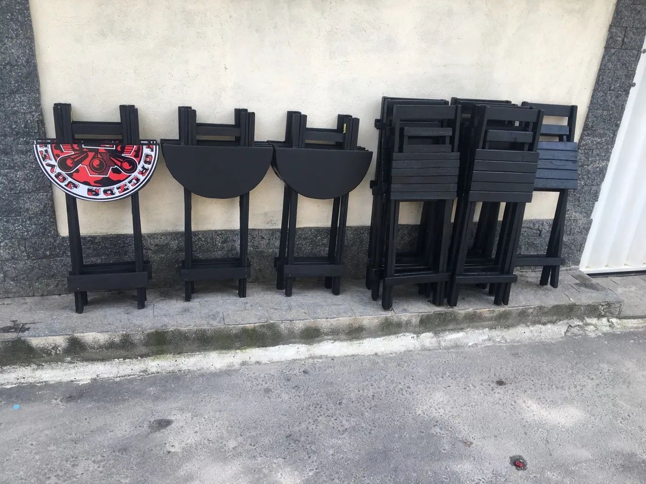 Mesa bistrô com 2 banquetas dobráveis  - Foto 3