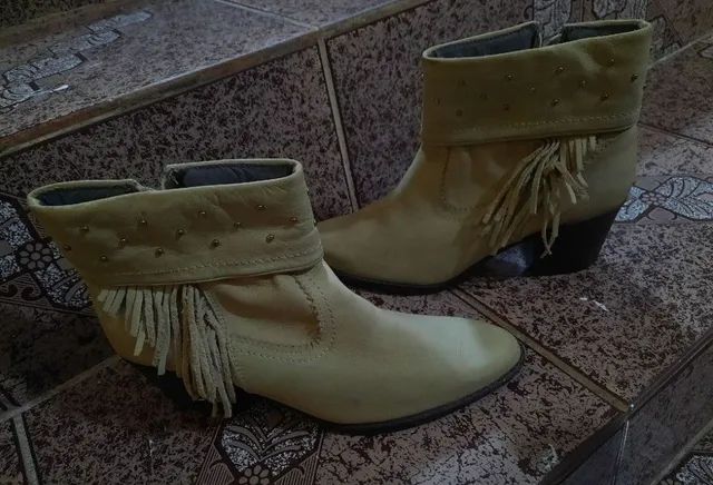 Bota de couro feminina  - Foto 2