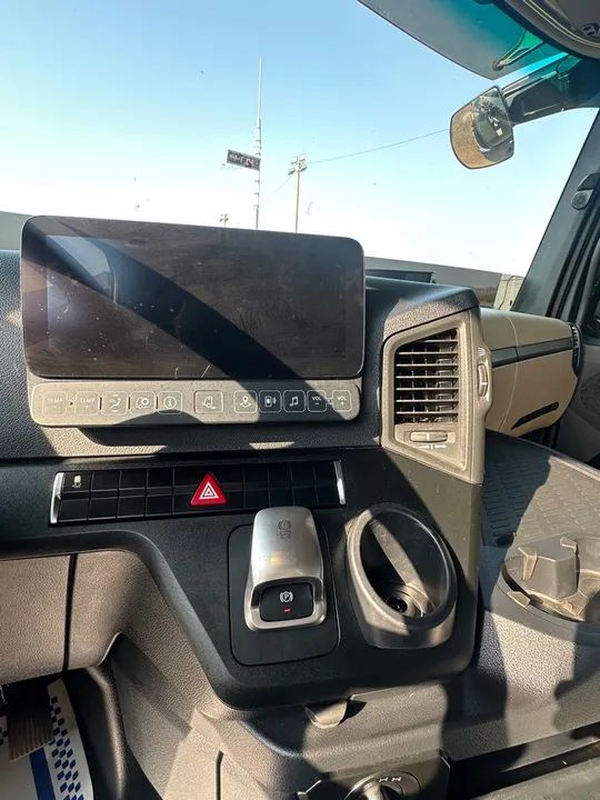 ACTROS 2651 6x4 ano 2022 com 67mil kms - Foto 11