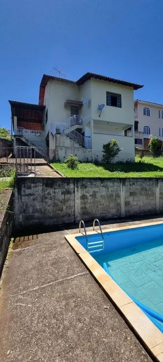 C301 - Casa com excelente espaço externo e piscina. - Foto 3