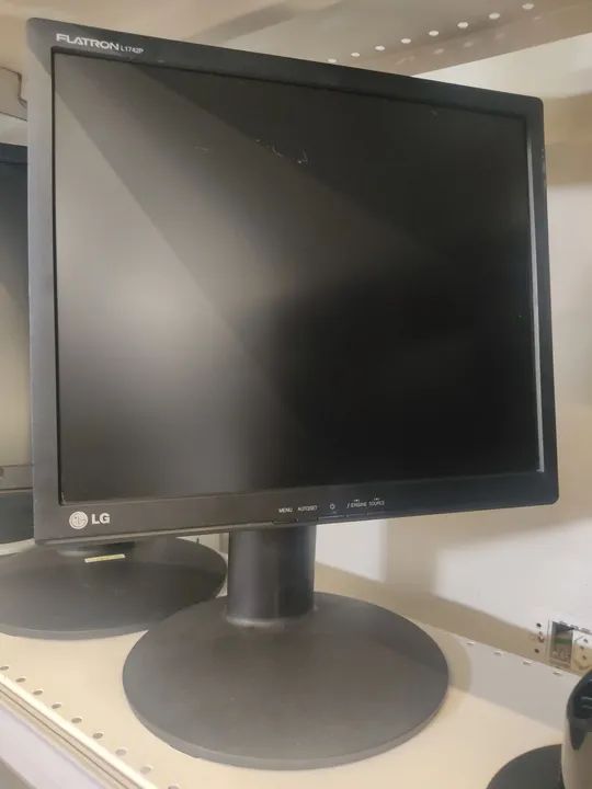 Monitor Samsung 17 Polegadas Quadrado VGA Preto  - Foto 5