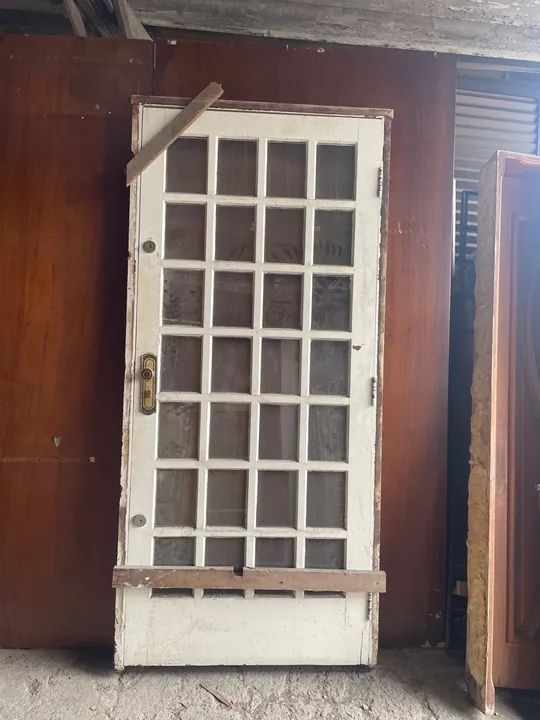 Porta de Madeira Maciça Com Vidro Completa - 1,00 x 2,17m - Foto 2