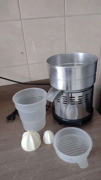 Espremedor de laranja/limão, elétrico (profissional)