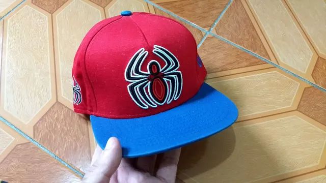New era snapback ( juvenil ) parece Novos ! - Foto 5