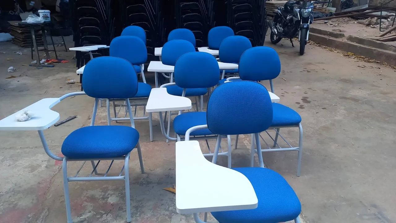 cadeira e mesas longarinas de escritório e escolais - Foto 3