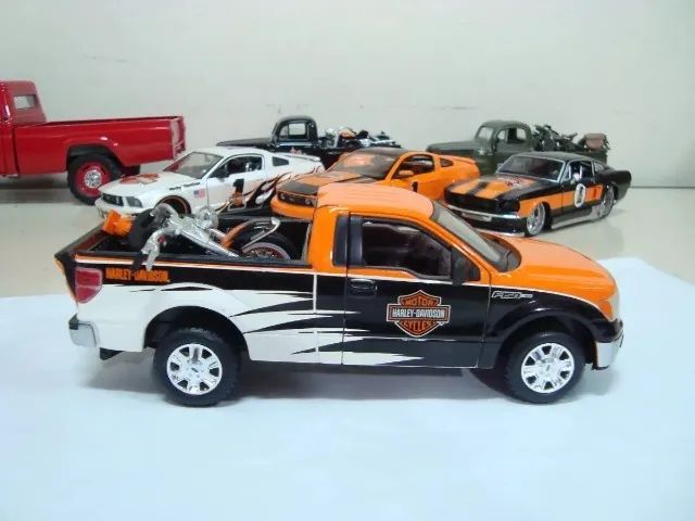 Miniatura F-150 Stx 2010 Harley Davidson 1/27 Maisto #71288 - Foto 6