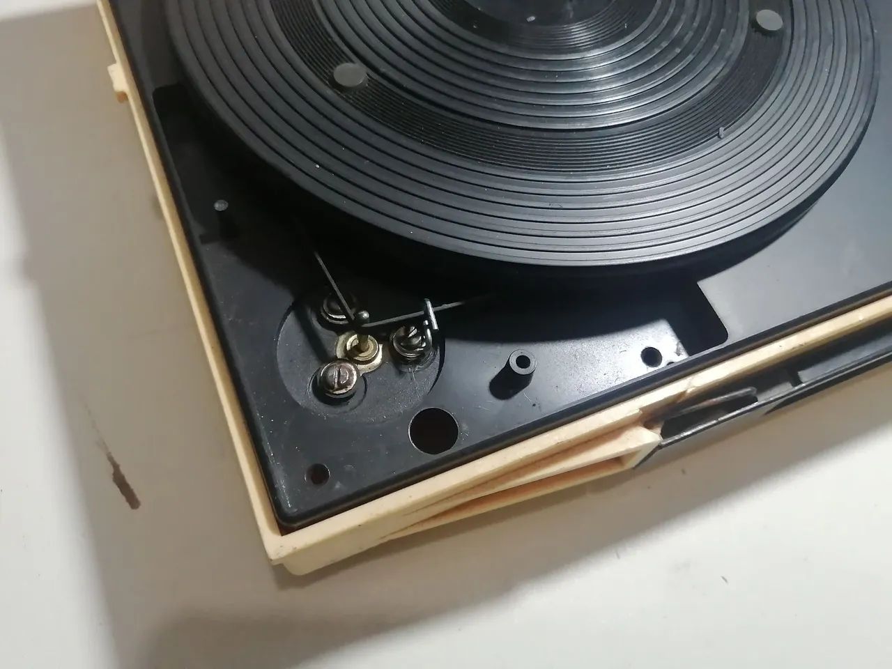 Vitrola toca disco sonata, funciona ok - Foto 3