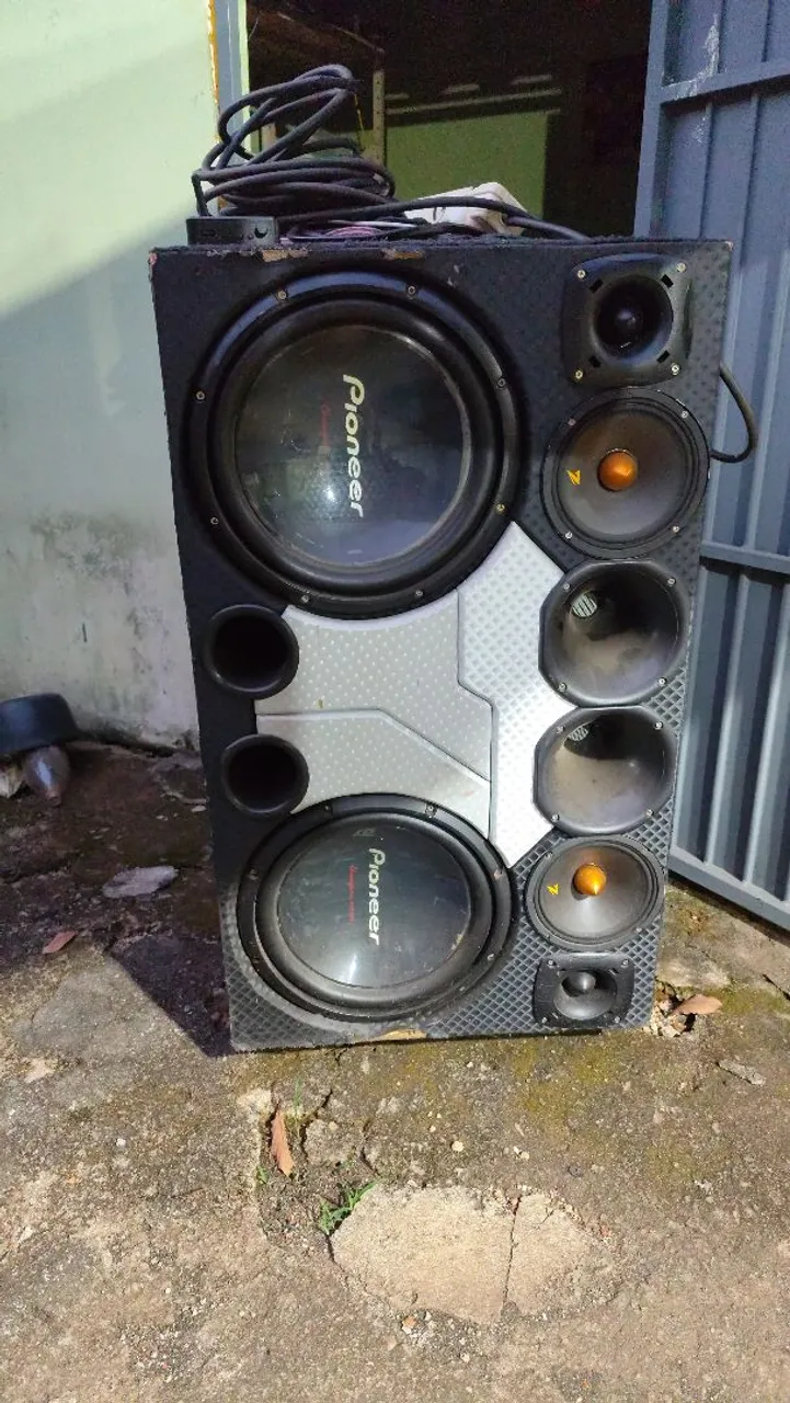 Caixa de Som Pioneer com Subwoofer