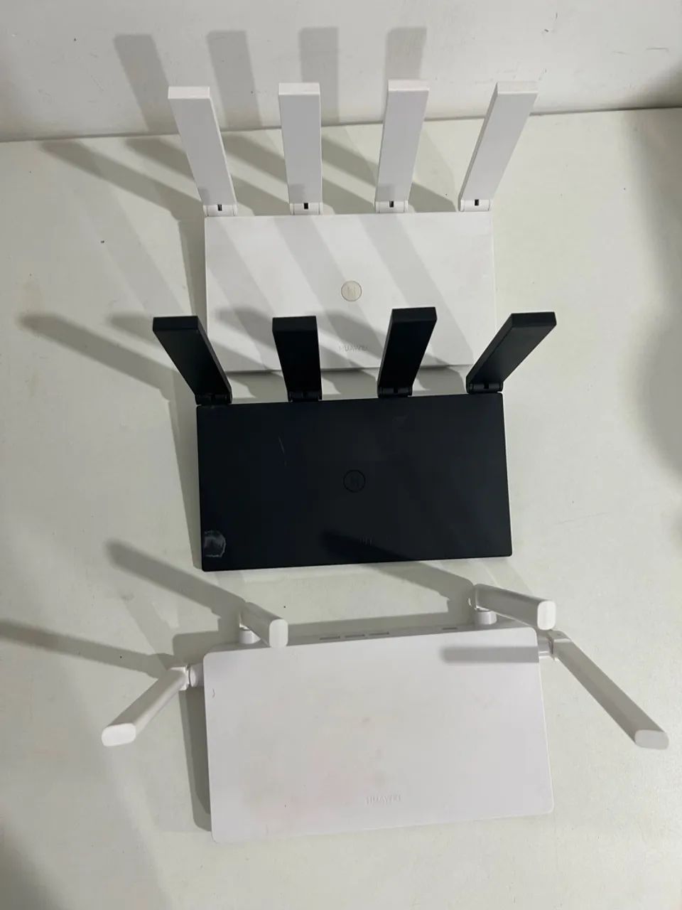 Dois Roteadores HUAWEI WiFi AX2S